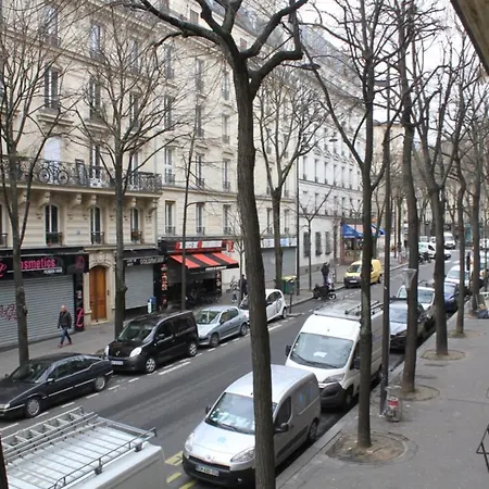 Big Near Montmartre *